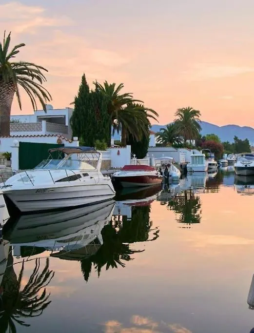 Apartment One Loft & Style Blue Canal Empuriabrava