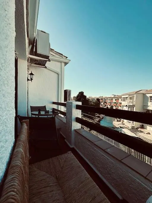 One Loft & Style Blue Canal Empuriabrava Apartment