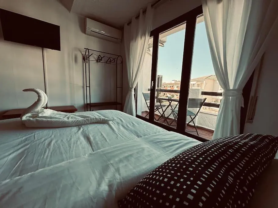 One Loft & Style Blue Canal Empuriabrava Spain