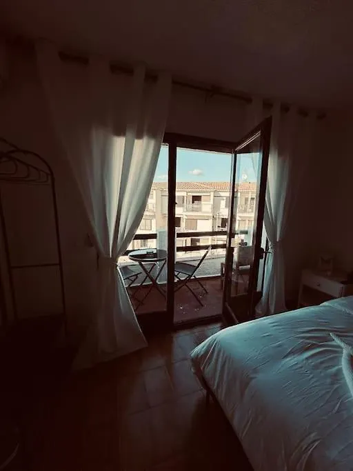 One Loft & Style Blue Canal Empuriabrava
